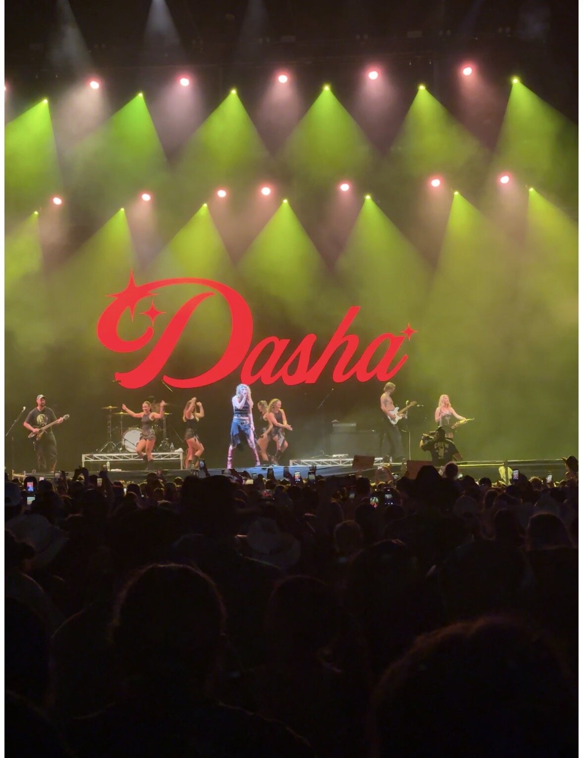 Dasha performing live at CMC Rocks