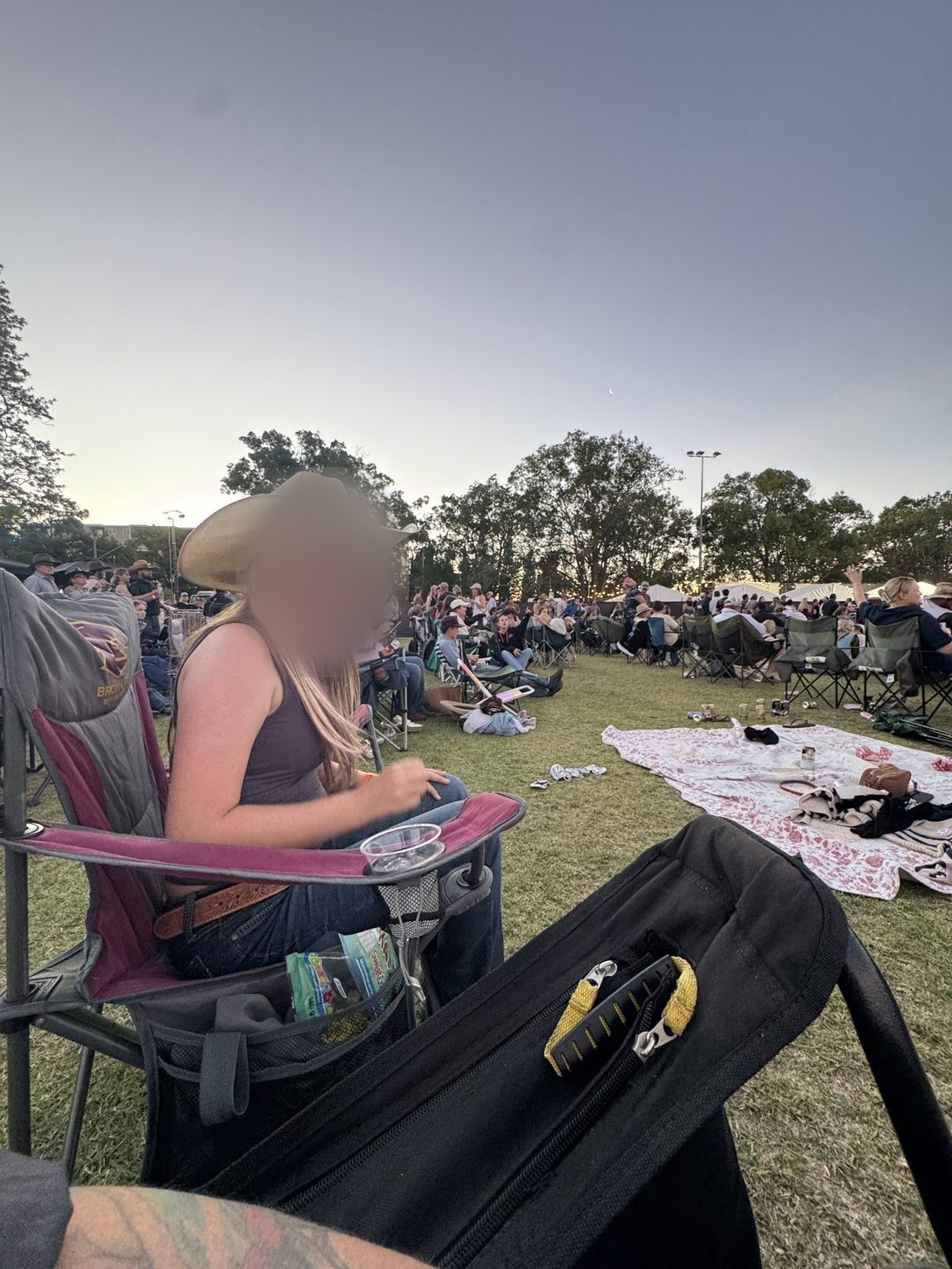 Zoe reacting during a performance at Sunburnt Country